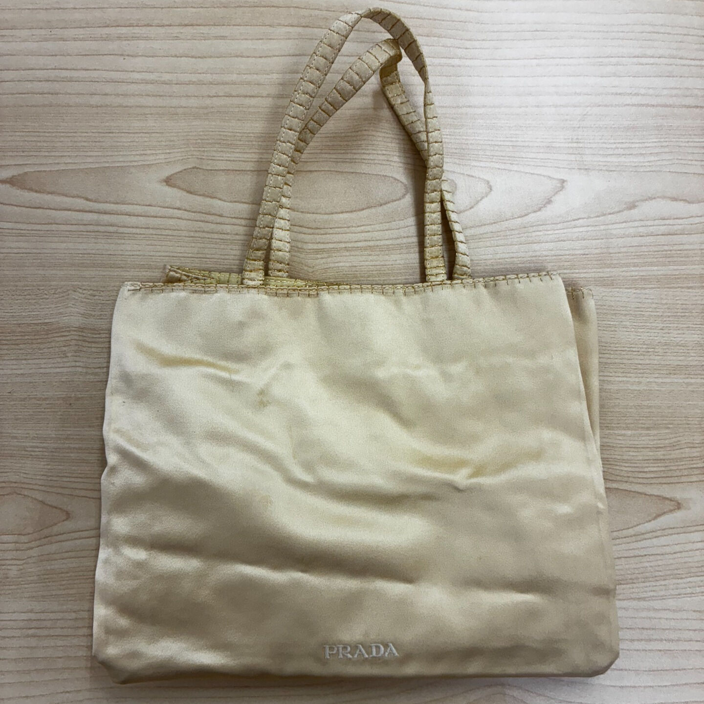【PRADA “サテントートバッグ” 高価買取いたしました🖤